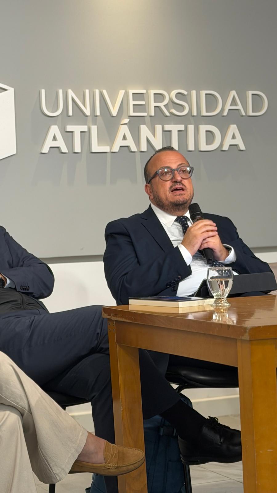 All’ Università argentina Atlandita in diretta con il Perù